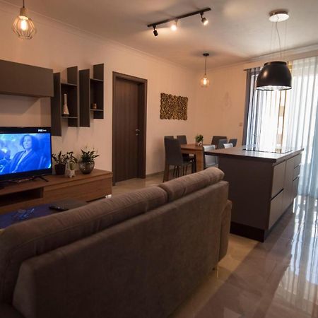 Msiebah Court San Gwann Modern Apt Near Sliema And St Julians Экстерьер фото