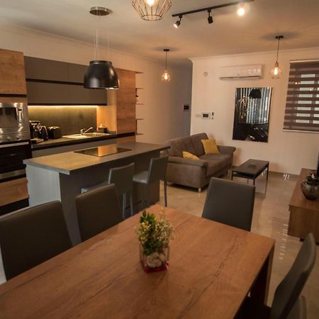 Msiebah Court San Gwann Modern Apt Near Sliema And St Julians Экстерьер фото